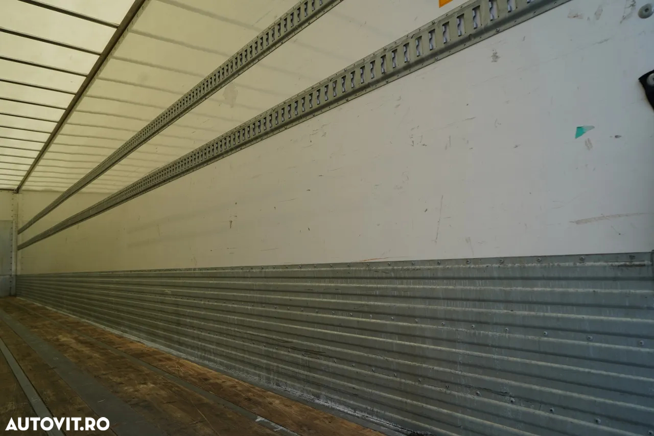 Fruehauf CONTAINER / KOFFER / AXE SAF / 2 AXE / PODEA RESISTENTĂ: ȘINĂ DIN SCADĂ - 17