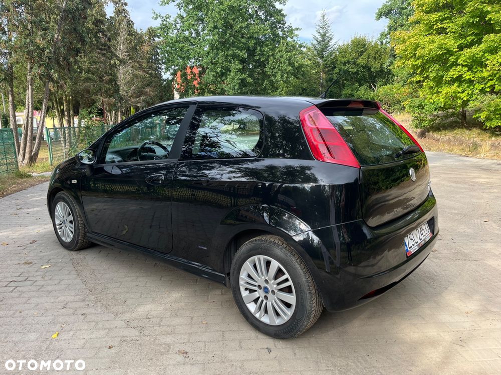 Fiat Grande Punto 1.4 16V Dynamic - 4