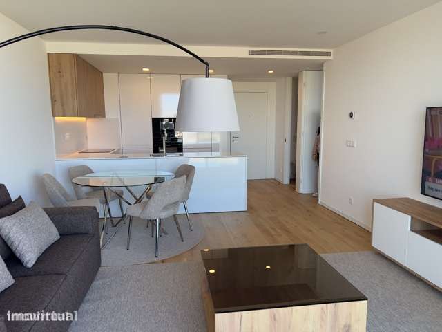 Apartamento T1 Novo, 4º piso  C/ varanda, Centro Aveiro - Grande imagem: 4/9