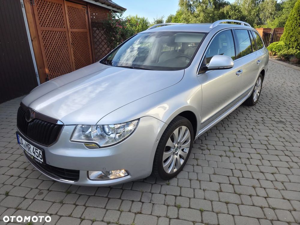 Skoda Superb 1.8 TSI DSG Exclusive - 1