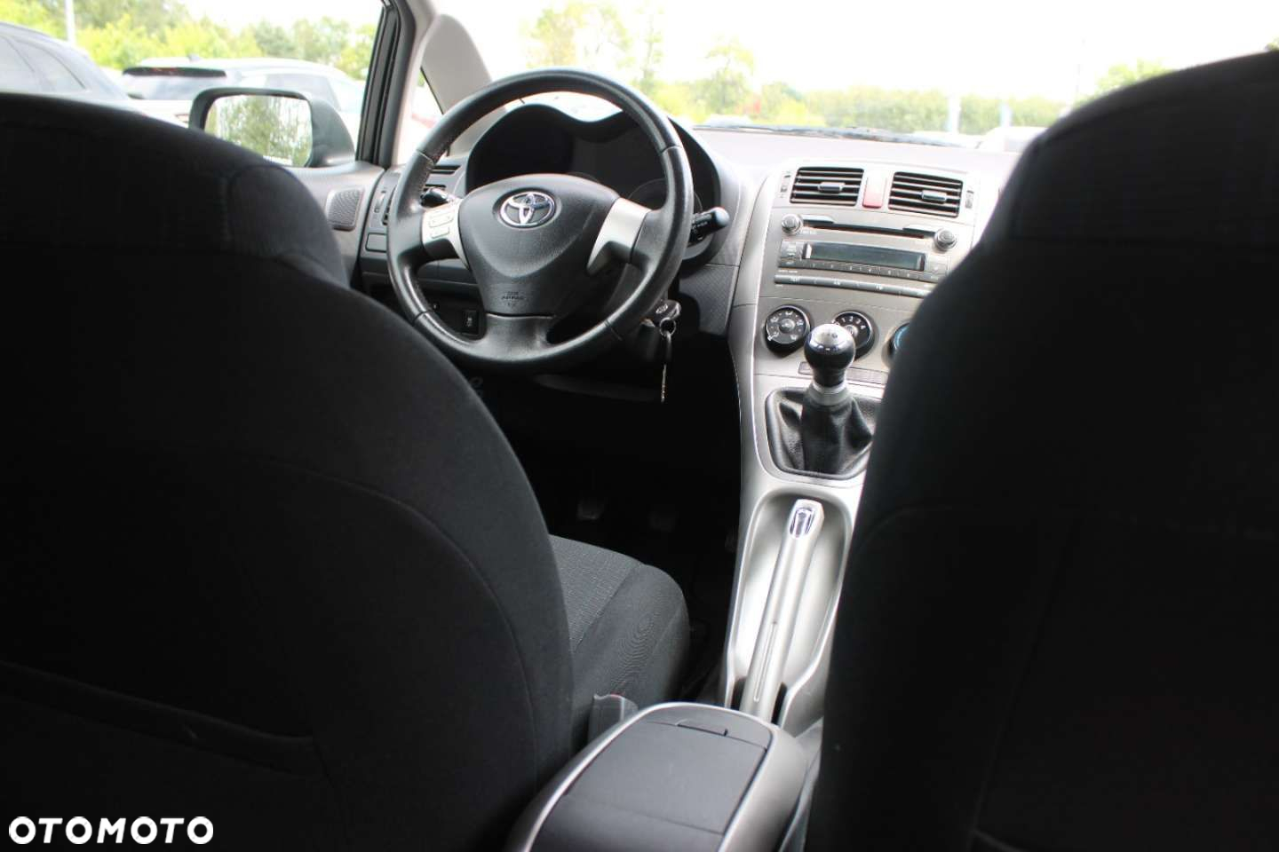 Toyota Auris - 30
