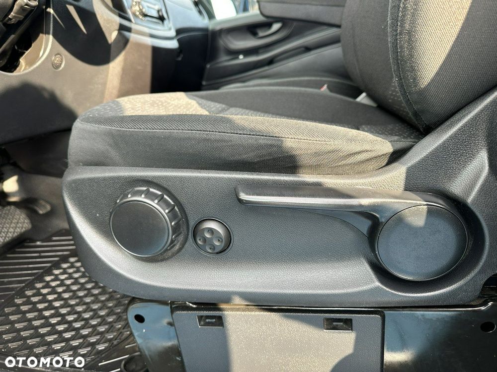 Mercedes-Benz Vito - 21