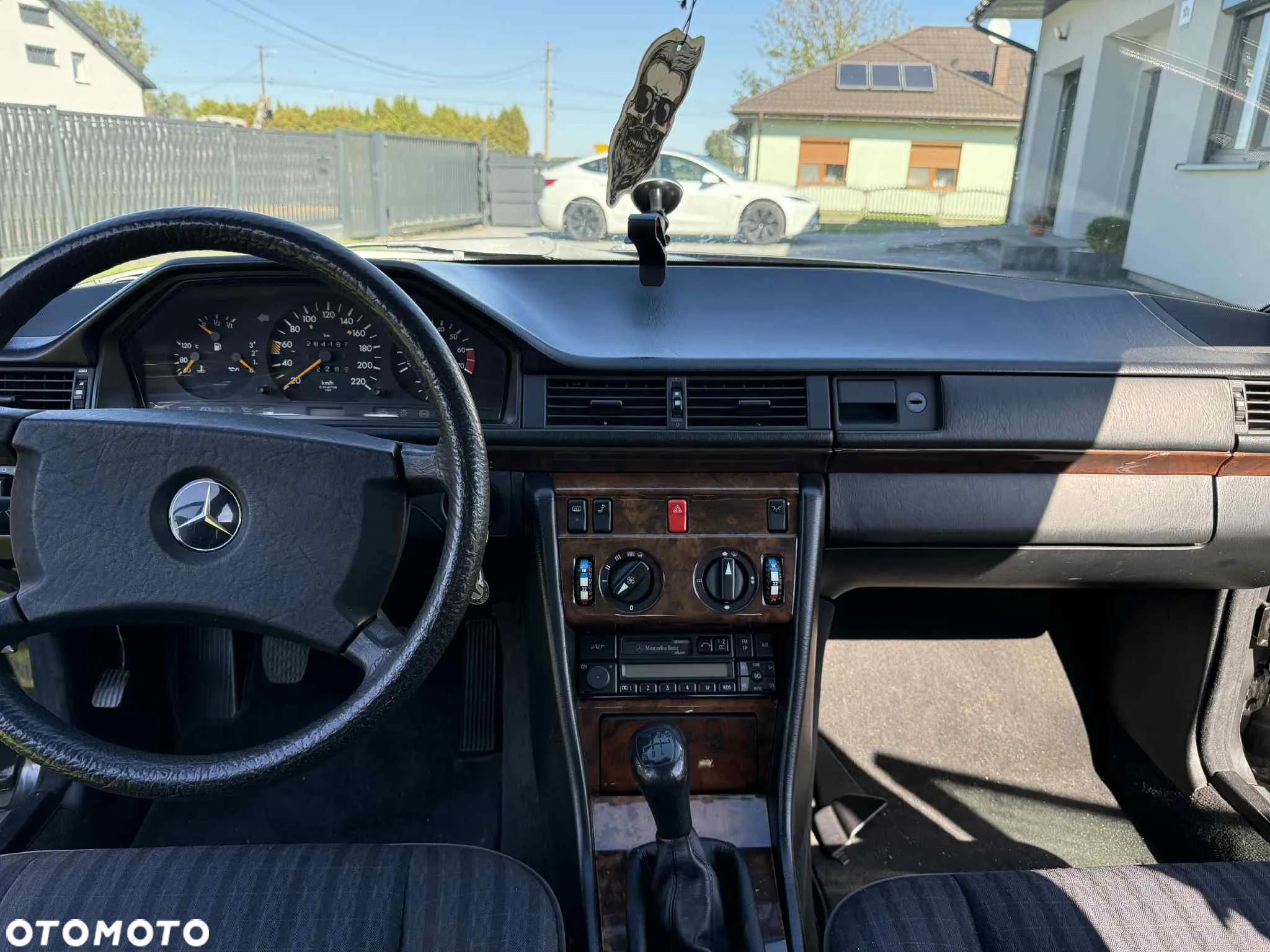 Mercedes-Benz W124 (1984-1993) - 26