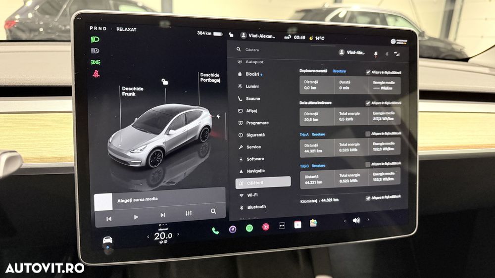 Tesla Model Y Performance Dual Motor AWD - 36