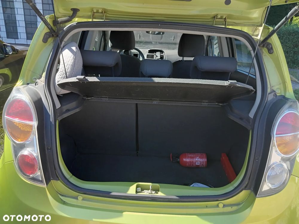 Chevrolet Spark - 4