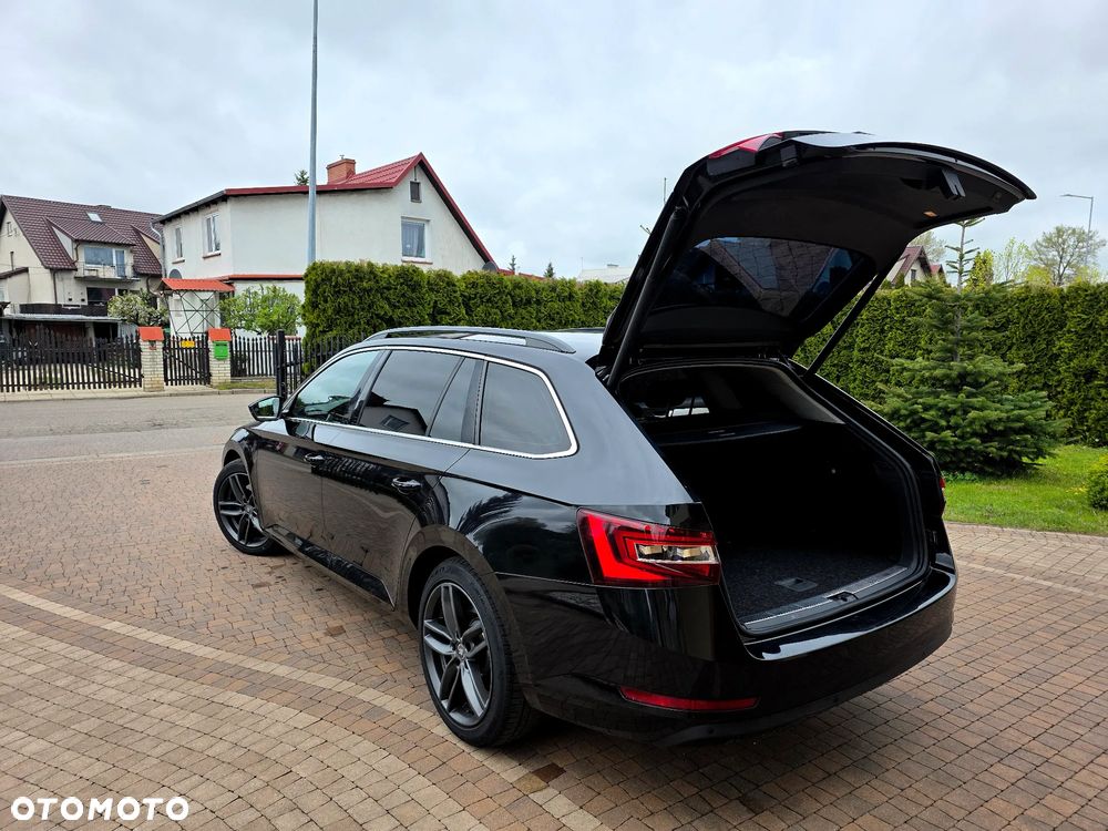 Skoda Superb 2.0 TDI 4x4 DSG Style - 4