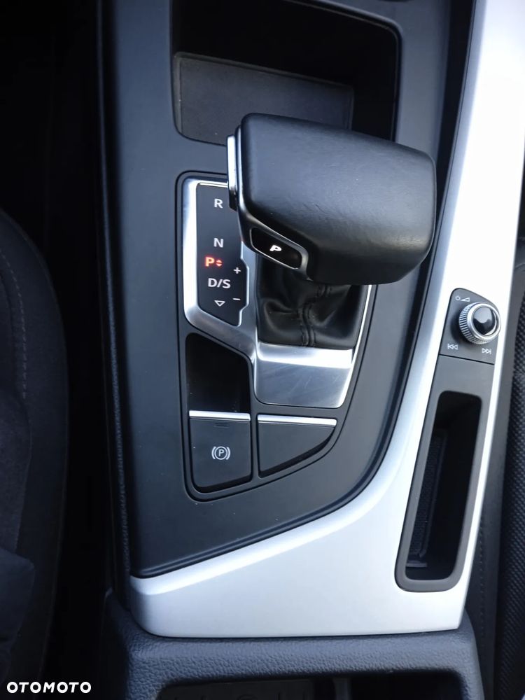 Audi A4 Limousine 35 TFSI S tronic - 22