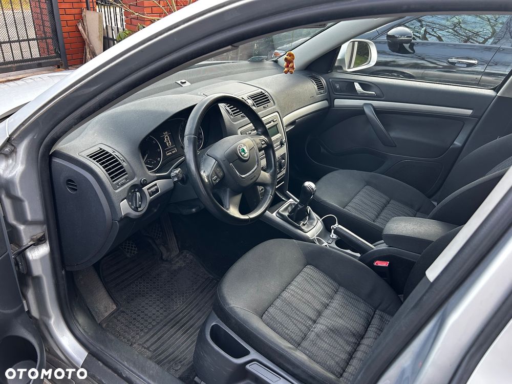 Skoda Octavia 1.4 TSI Ambiente - 15