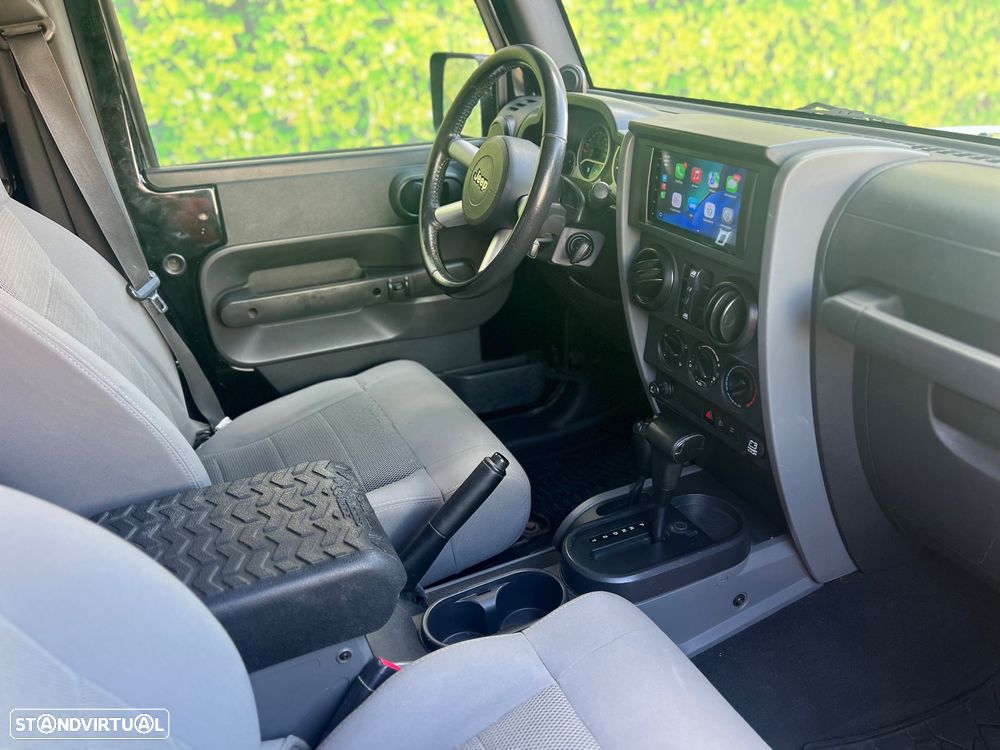 Jeep Wrangler Unlimited - 15