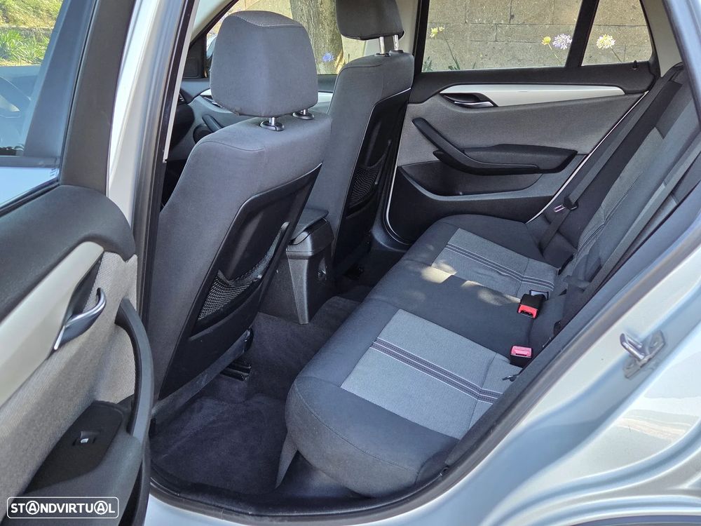 BMW X1 20 d sDrive Pack M - 13