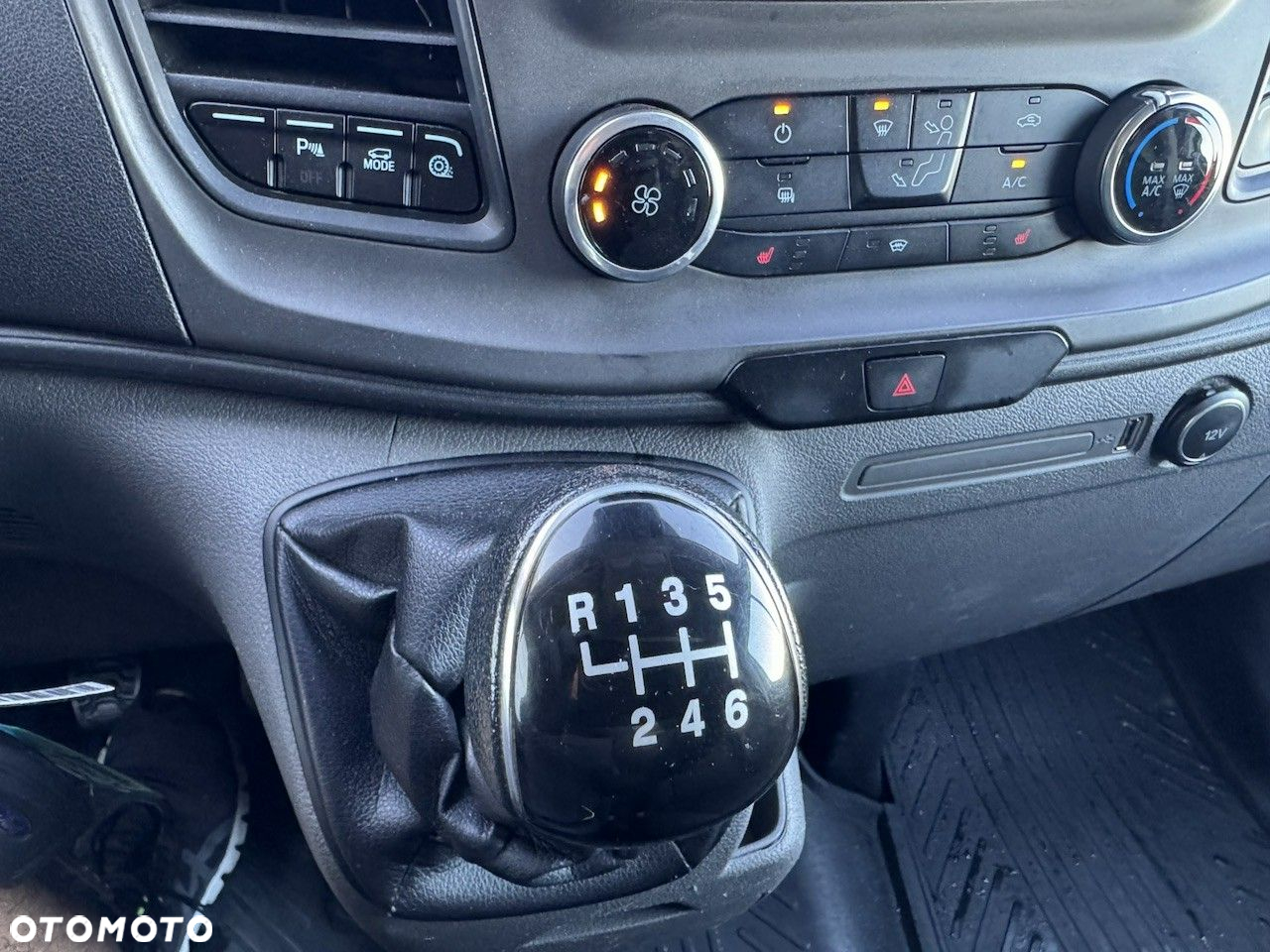 Ford Transit Custom - 19