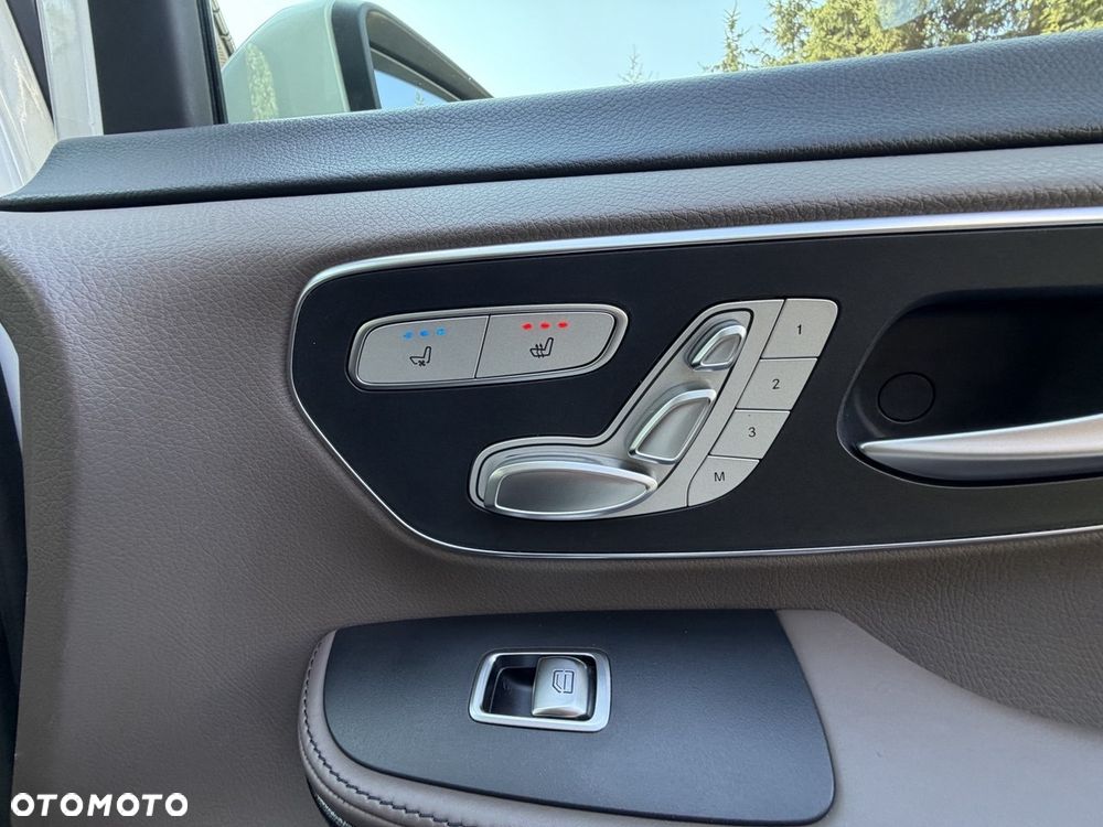 Mercedes-Benz Klasa V 300 d Exclusive 9G-Tronic (d³ugi) - 15