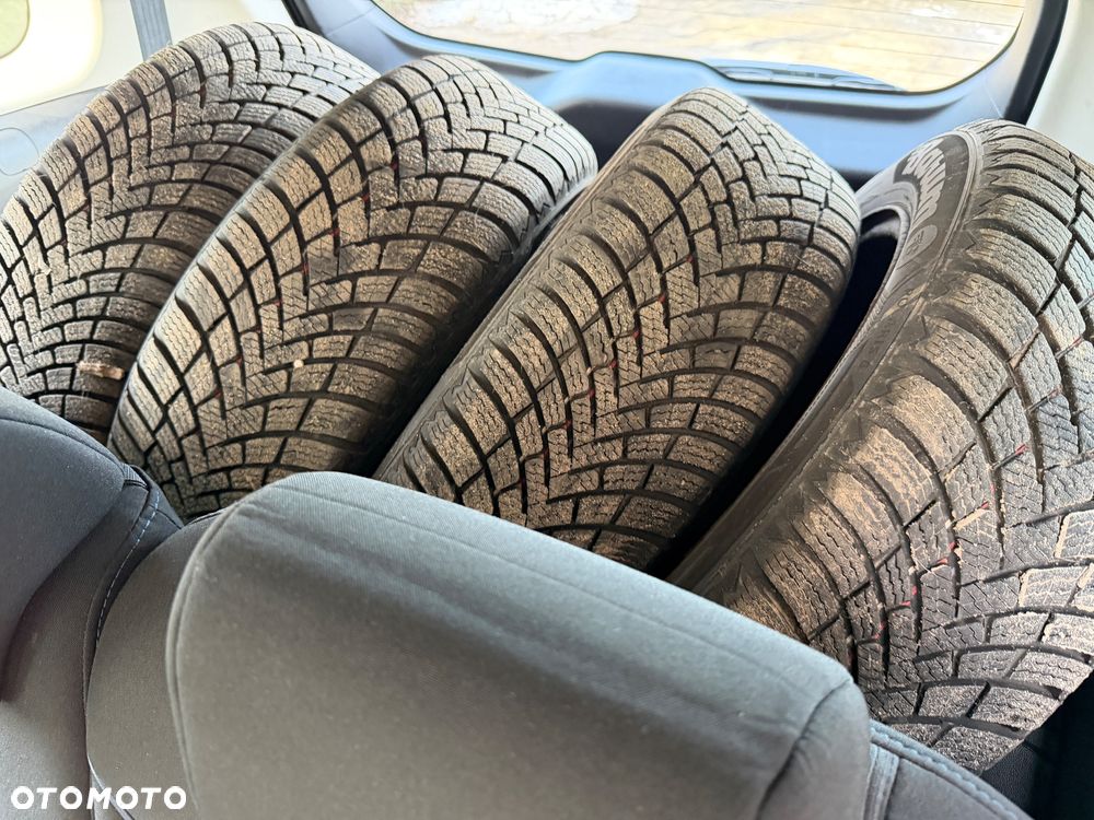 Mazda 5 2.0 Exclusive - 11