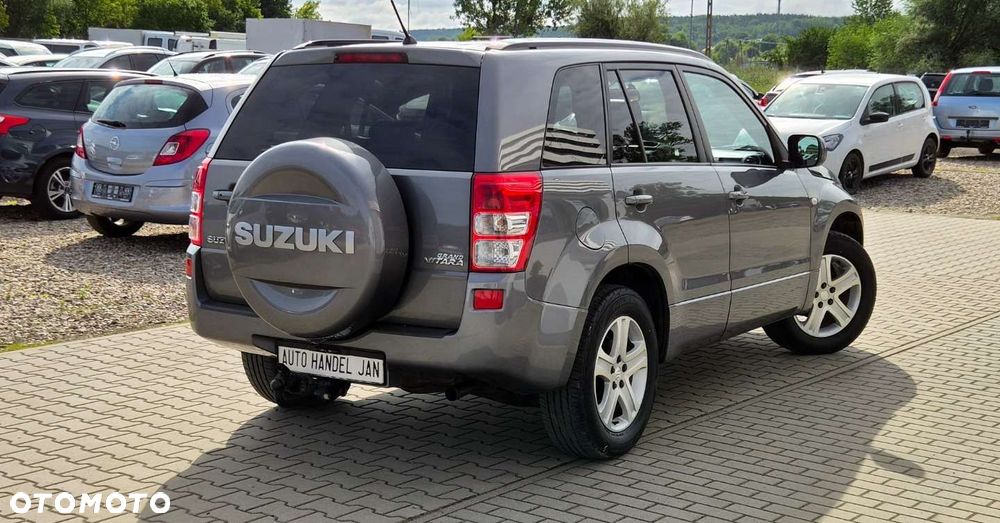 Suzuki Grand Vitara - 2