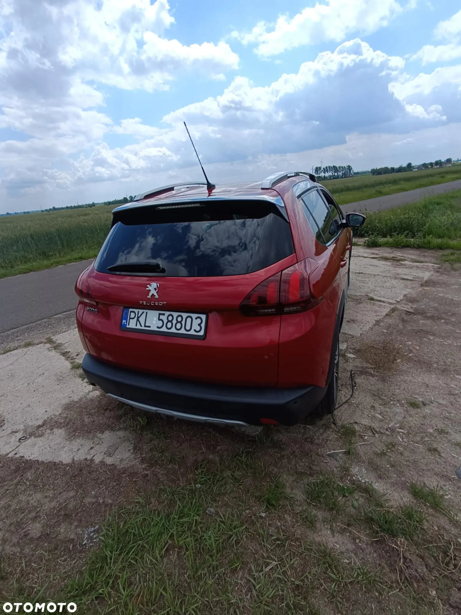 Peugeot 2008 1.2 Pure Tech GPF Allure S&S - 11
