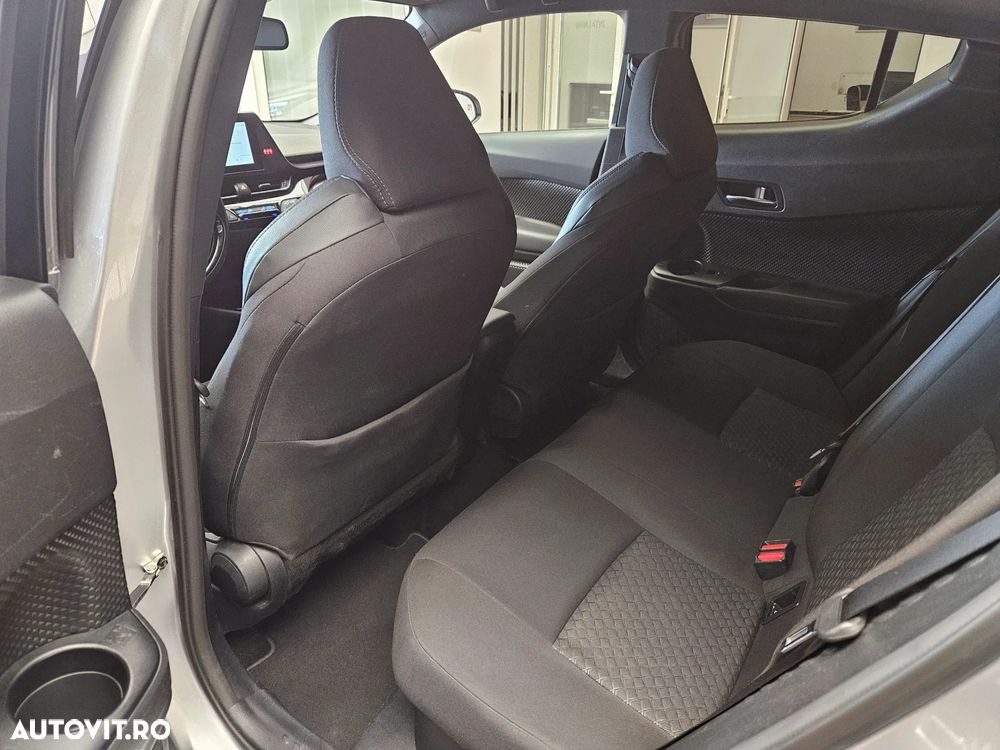 Toyota C-HR 1.8 HSD 122 CP 4x2 CVT C-ult Style bi-tone - 11