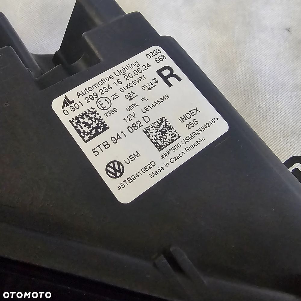 PRAWA LAMPA FULL LED VW Touran III 5TB941082D - 3