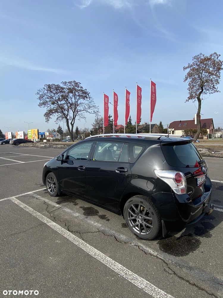 Toyota Verso 1.8 Premium 7os - 5