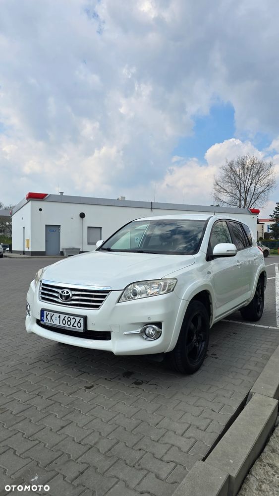 Toyota RAV4 - 4