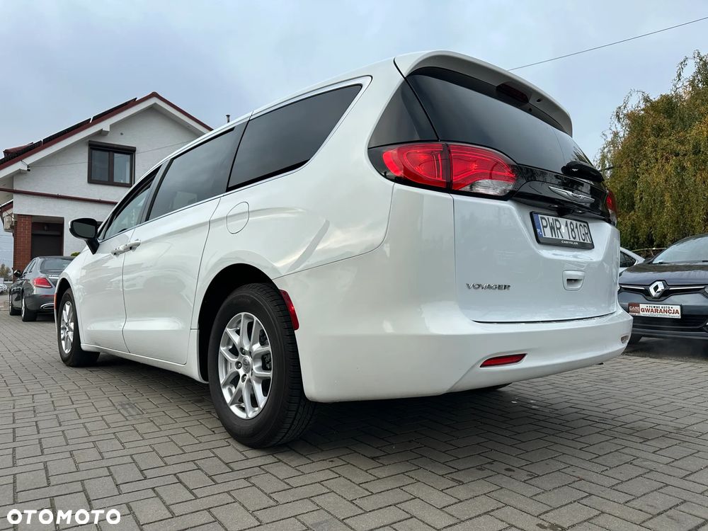 Chrysler Pacifica - 33