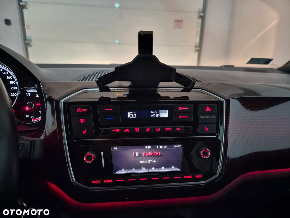 Volkswagen up! - 18