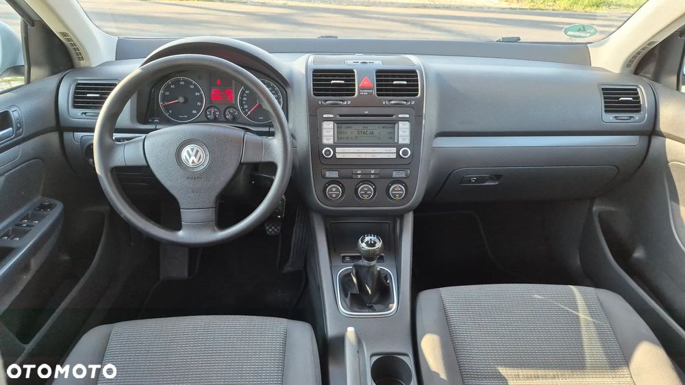 Volkswagen Golf 1.6 Team - 16