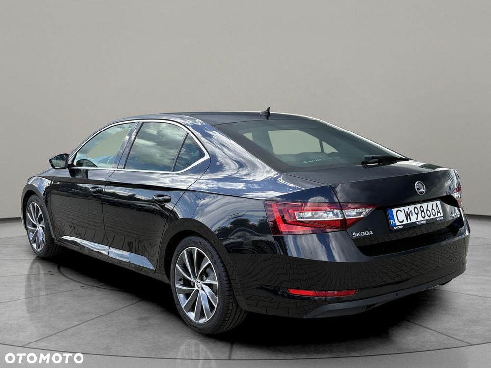 Skoda Superb 2.0 TDI L&K DSG - 5