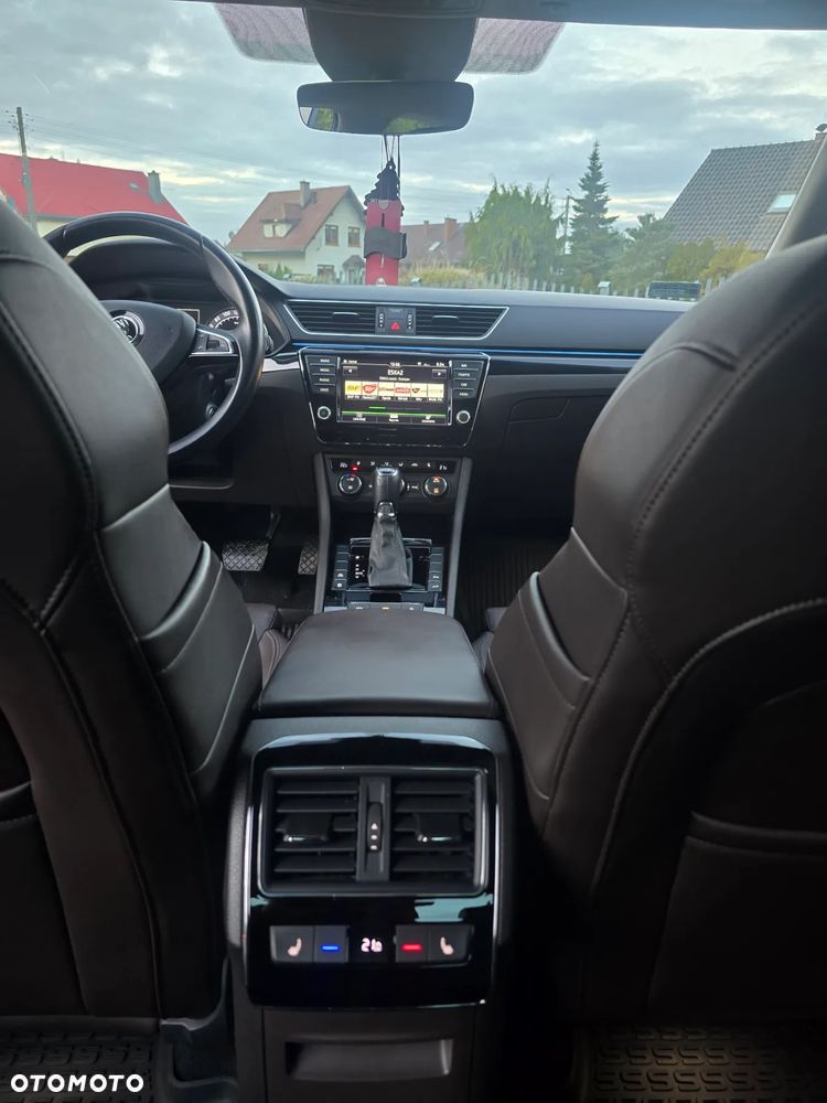 Skoda Superb 1.8 TSI L&K DSG - 12