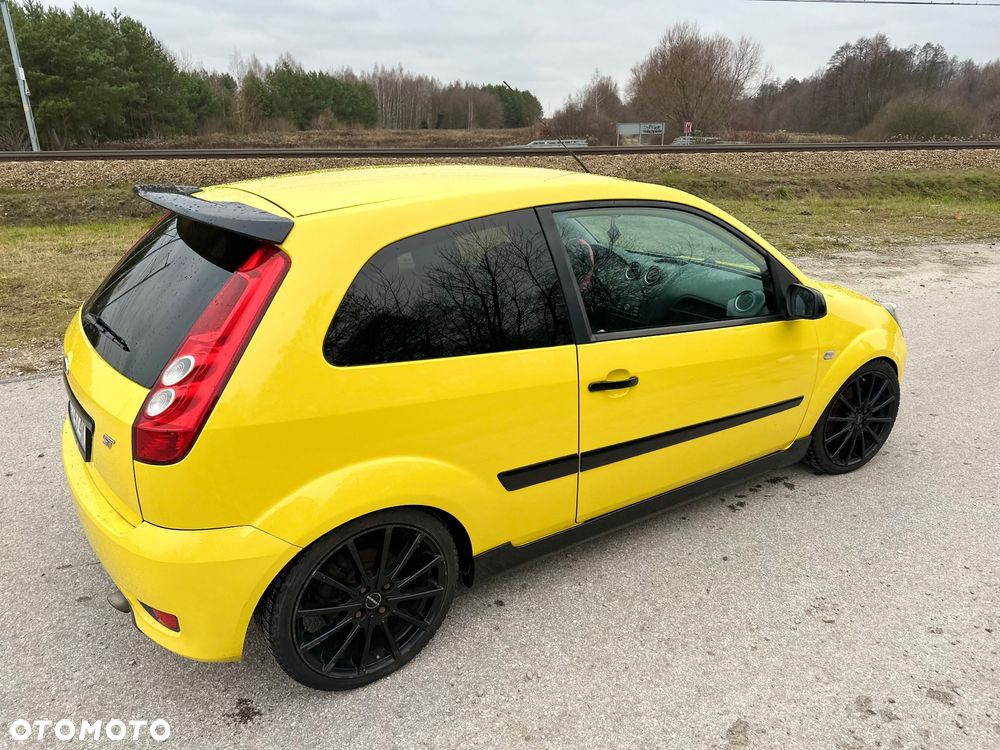 Ford Fiesta - 4