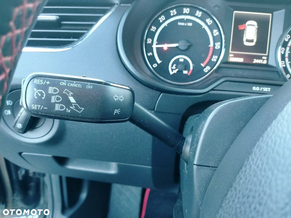 Skoda Octavia 2.0 TDI RS DSG - 24