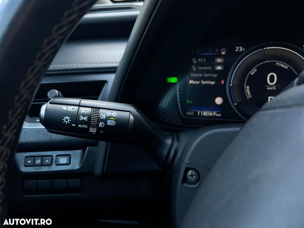 Lexus UX - 20