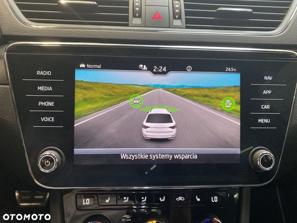 Skoda Superb 2.0 TDI SCR 4x4 Sportline DSG - 23