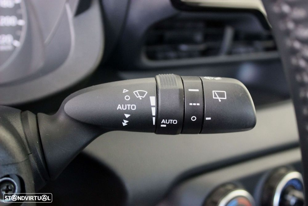Toyota Yaris 1.0 VVT-i Comfort - 18