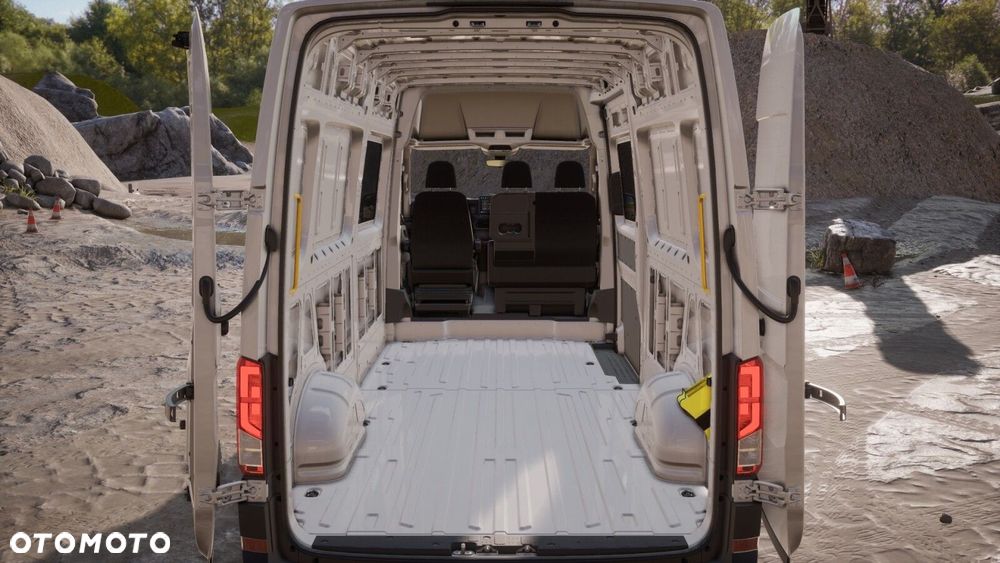 Volkswagen Crafter - 14