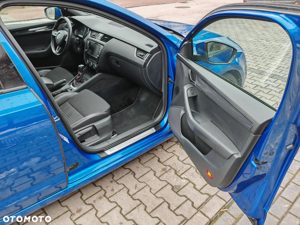 Skoda Octavia 2.0 TDI DSG RS - 4