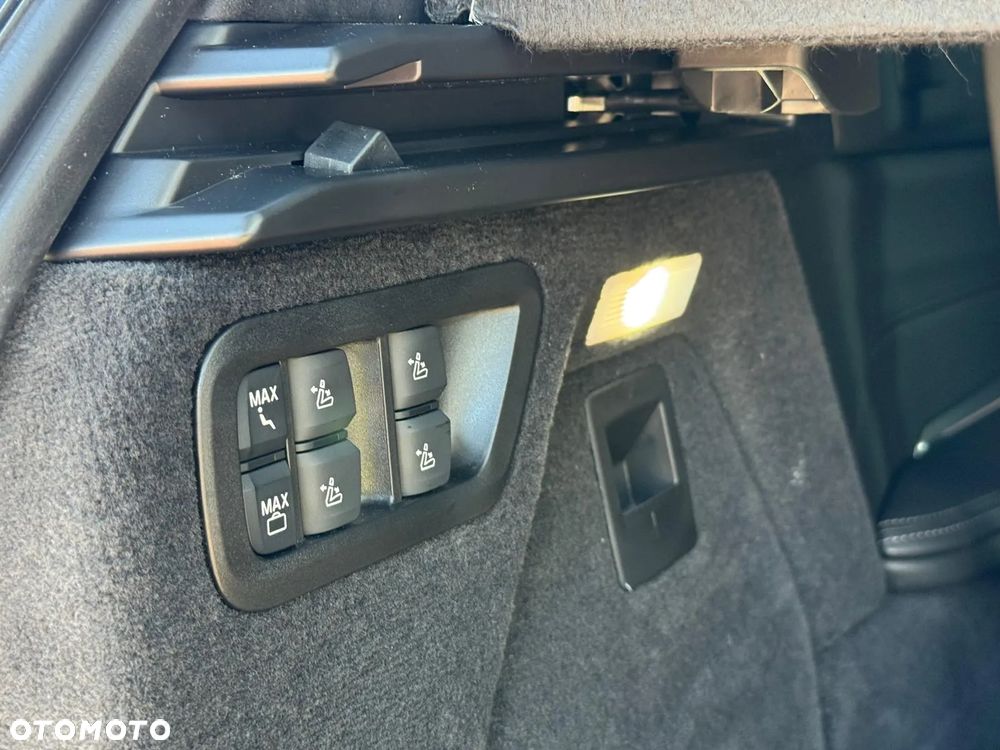BMW X7 - 14