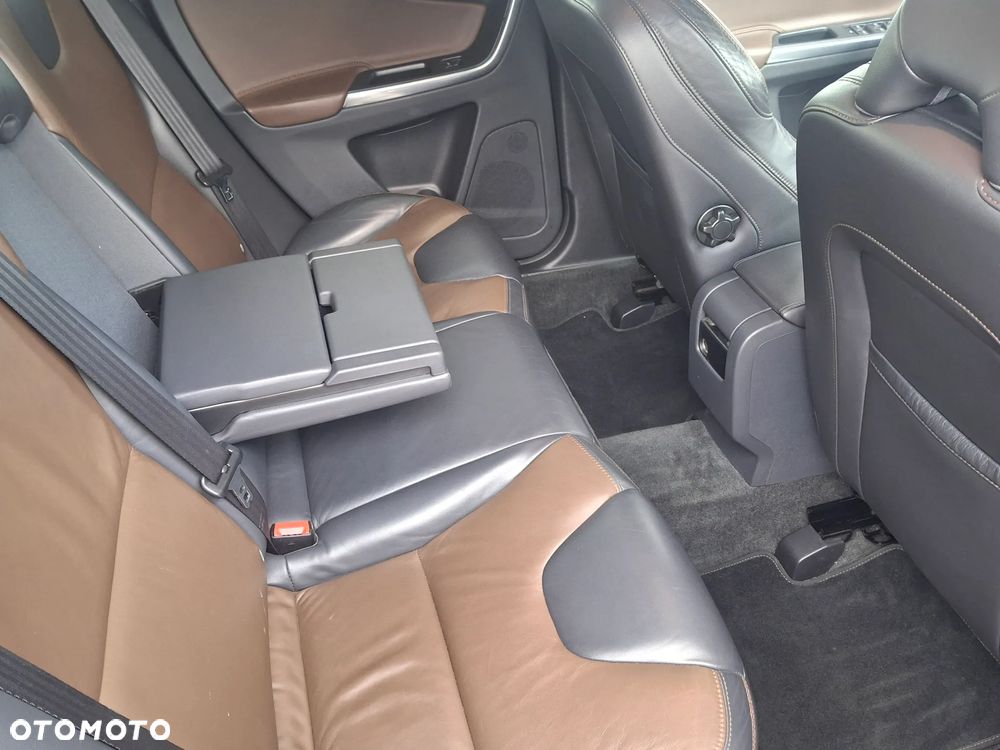 Volvo XC 60 D3 Edition Pro - 24