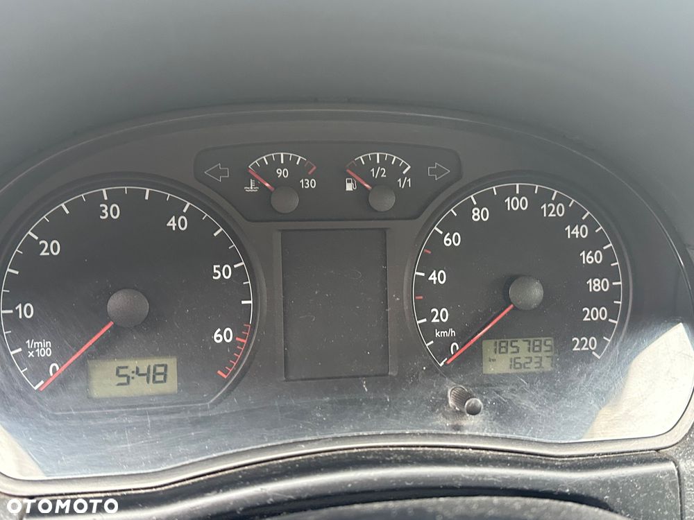 Volkswagen Polo 1.4 16V Trendline - 7