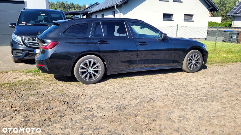 BMW Seria 3 318d - 1