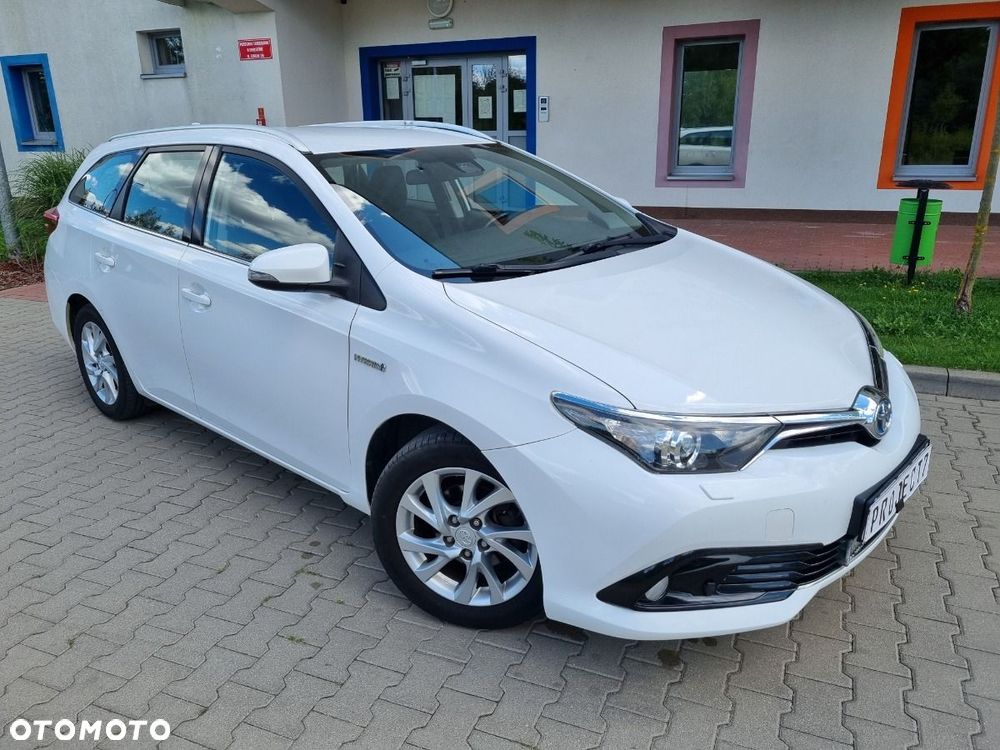 Toyota Auris 1.8 HSD Prestige NAVI - 34