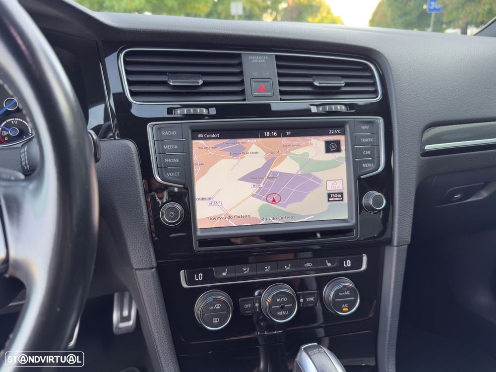VW Golf R 4Motion BlueMotion DSG - 17
