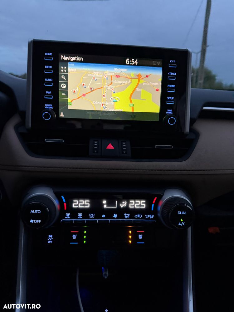 TOYOTA RAV4 2020 — imagine 20