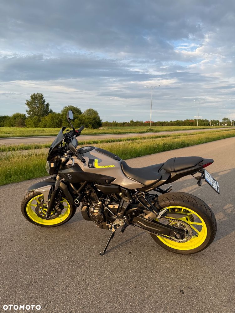 Yamaha MT - 1