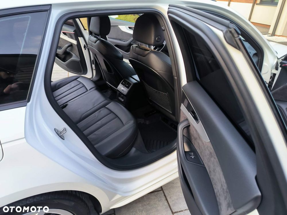 Audi A4 Avant 45 TFSI quattro S tronic S line - 14