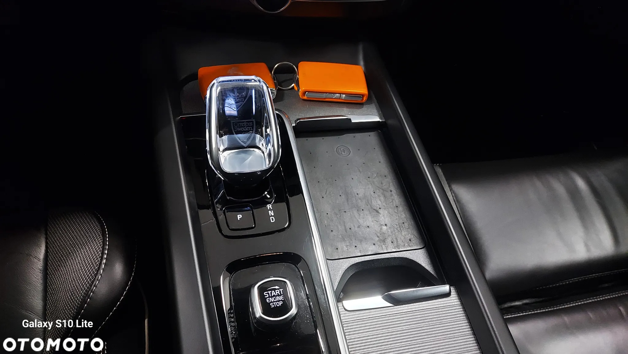 Volvo XC 60 B4 D AWD Plus Dark - 22