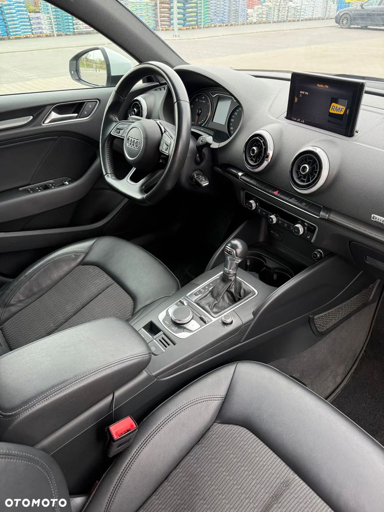 Audi A3 Limousine 1.6 TDI Sport S tronic - 10