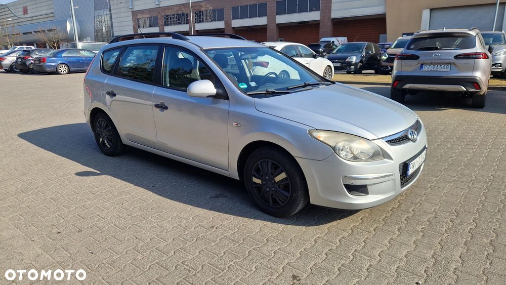 Hyundai i30 i30cw 1.4 Edition Plus - 1