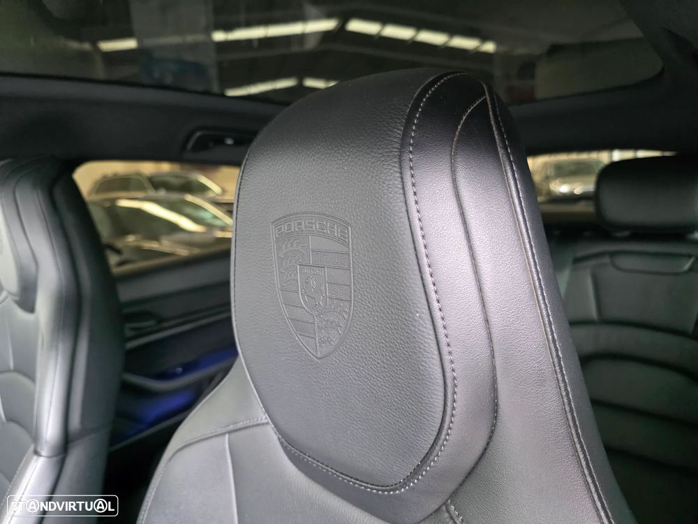 Porsche Taycan Sport Turismo Standard - 11