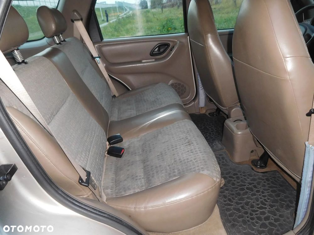 Ford Escape 2.0 XLS - 8