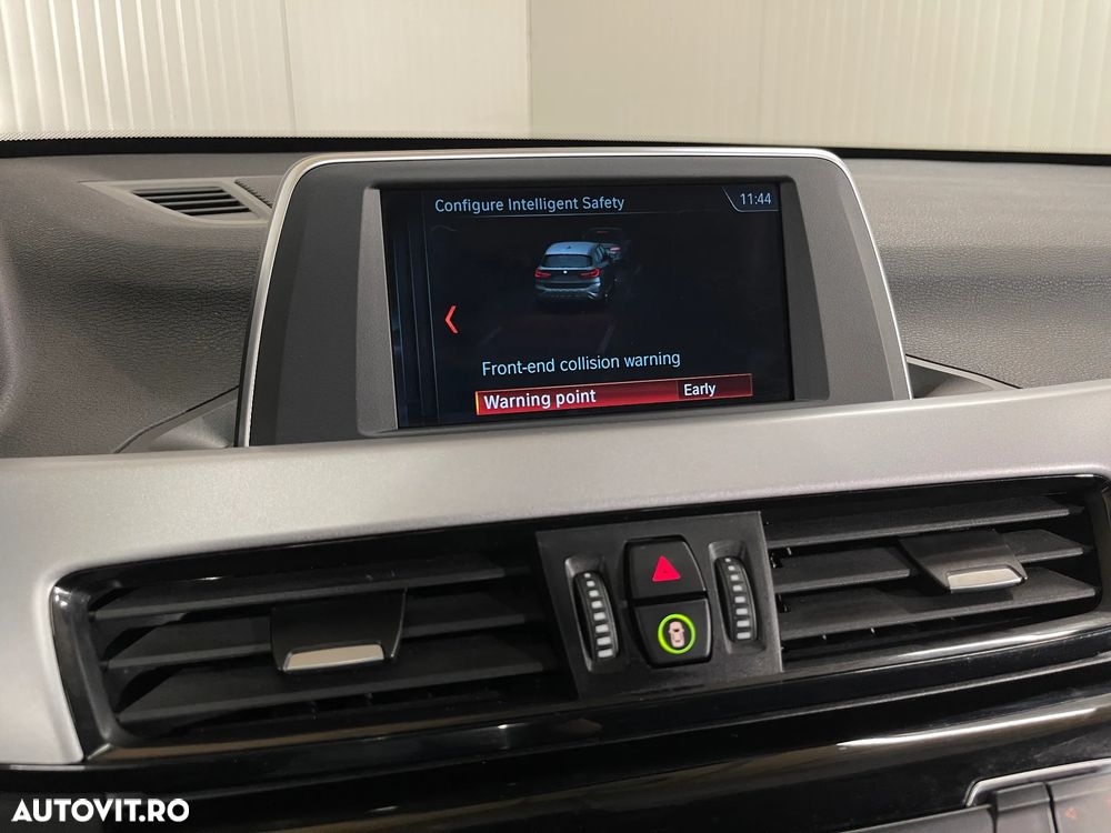 BMW X1 sDrive18d AT - 19